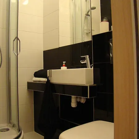 Hostel St. Dorothys - *