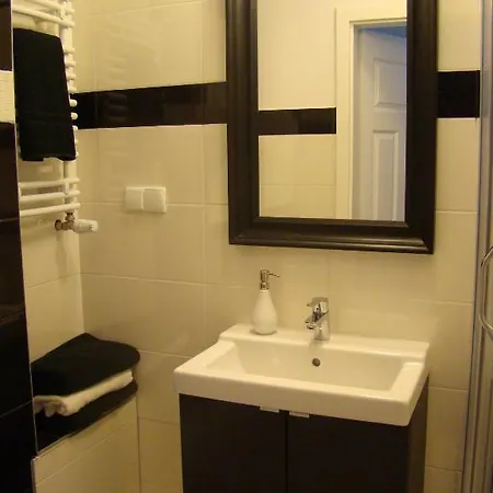 Hostel St. Dorothys - *